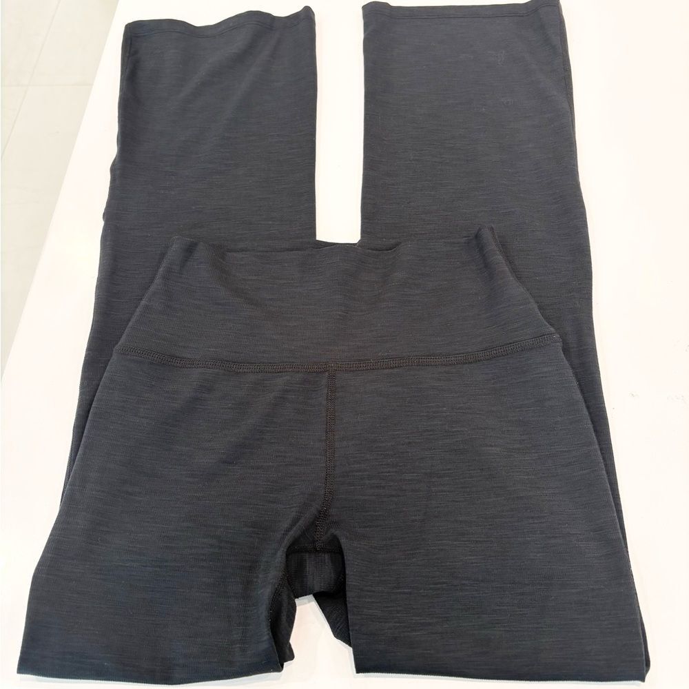 Beyond Yoga Ribbed High-Waisted Leggings – Size M